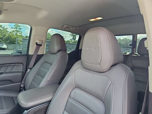 Used 2021 GMC Canyon Denali RWD image 14