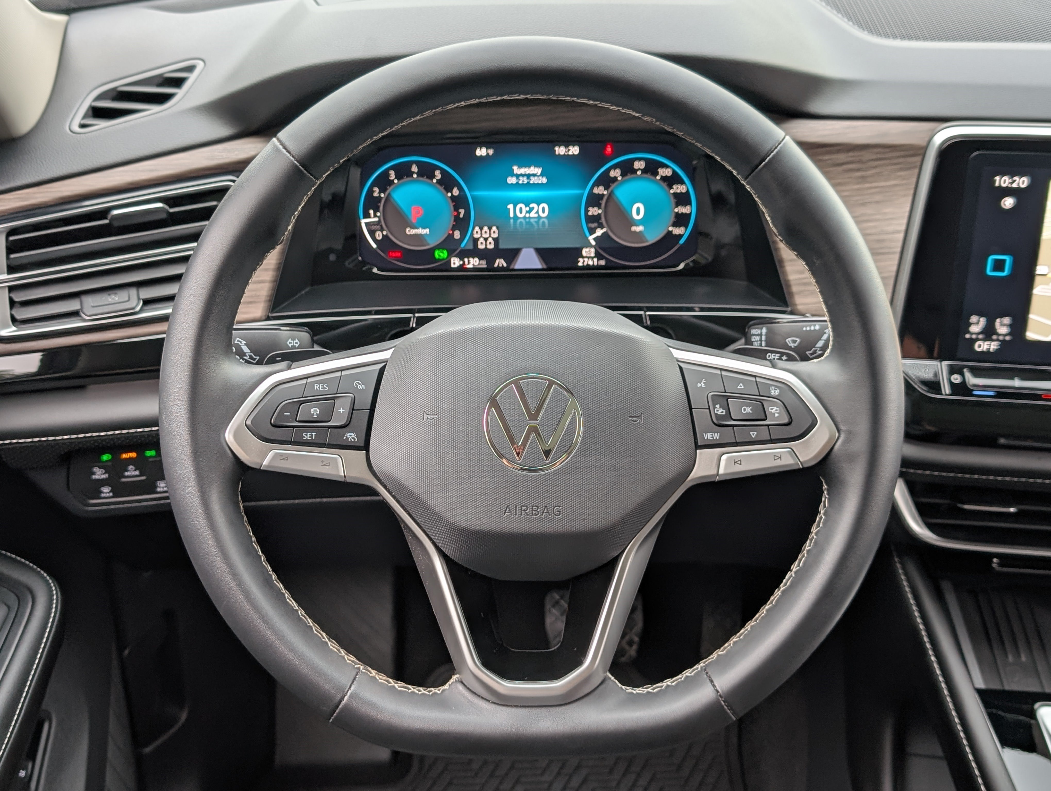 Used 2026 Volkswagen Atlas SEL AWD/4WD image 25