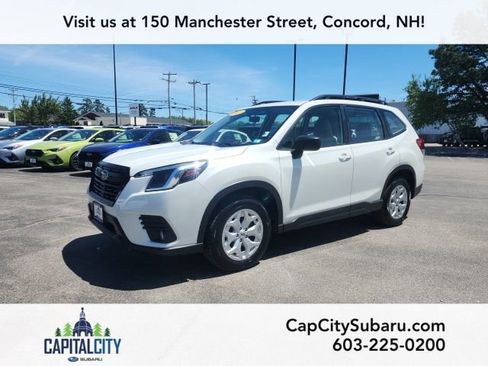 Used 2022 Subaru Forester AWD/4WD image 2