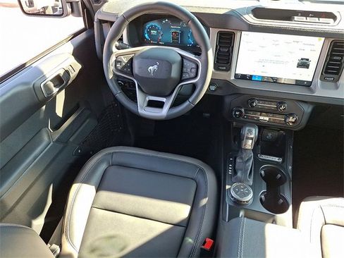 New 2025 Ford Bronco Outer Banks image 9