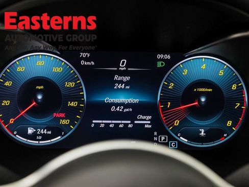 Used 2023 Mercedes-Benz GLC 300 4MATIC Coupe image 17