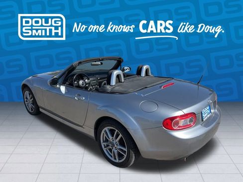 Used 2014 MAZDA MX-5 Miata Sport image 3