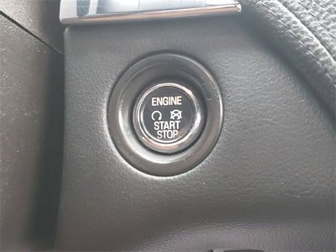 Used 2015 Lincoln MKS AWD w/ Equipment Group 101A image 17