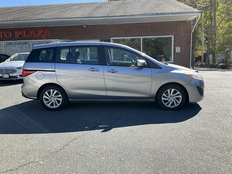 Used 2012 MAZDA MAZDA5 Sport FWD image 4