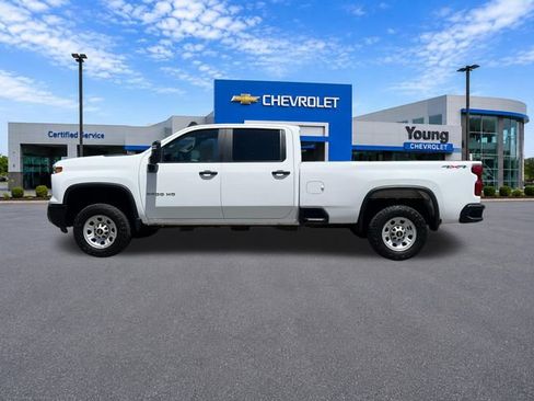 Used 2025 Chevrolet Silverado 3500 W/T AWD/4WD image 2