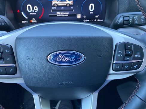 New 2026 Ford Explorer Active w/ Active Comfort Package AWD/4WD image 15