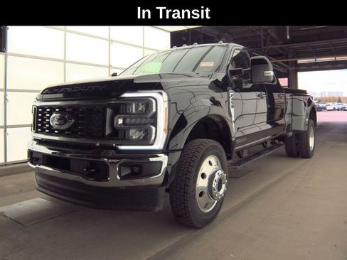 Used 2026 Ford F450 Lariat w/ Lariat Premium Package AWD/4WD image 1