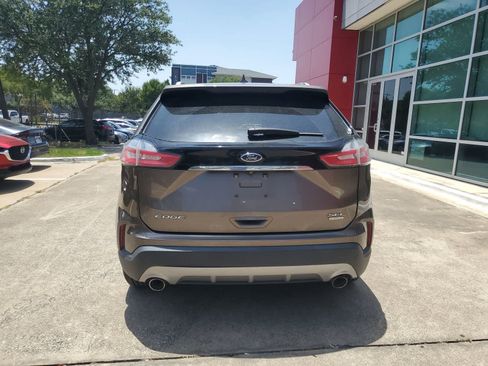 Used 2019 Ford Edge SEL w/ Equipment Group 201A FWD image 5