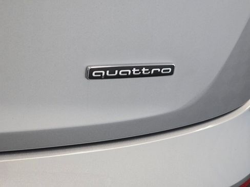 Certified 2025 Audi Q5 2.0T Premium Plus image 34