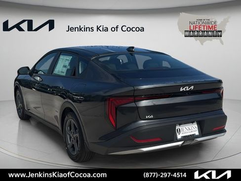 New 2026 Kia K4 FWD image 7