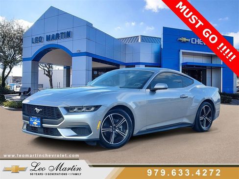 Used 2024 Ford Mustang EcoBoost image 1