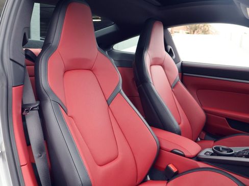 Certified 2026 Porsche 911 Carrera RWD image 23