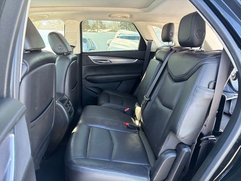 Used 2017 Cadillac XT5 Luxury w/ Driver Awareness Package image 23