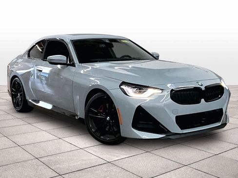Used 2023 BMW 230i Coupe w/ M Sport Package image 2