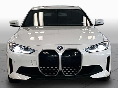 Used 2023 BMW i4 eDrive35 RWD image 3