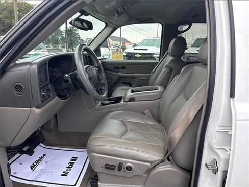 Used 2004 Chevrolet Tahoe LT w/ LT Preferred Equipment Group image 11