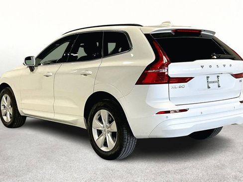 Used 2022 Volvo XC60 B5 Momentum image 15