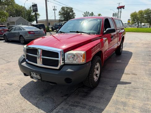 Used 2005 Dodge Dakota ST AWD/4WD image 4