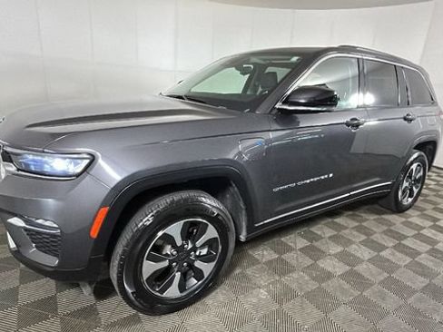 Used 2023 Jeep Grand Cherokee 4WD 4xe image 6