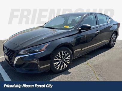 Used 2024 Nissan Altima 2.5 SV