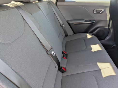 Certified 2025 Kia K4 LXS image 13