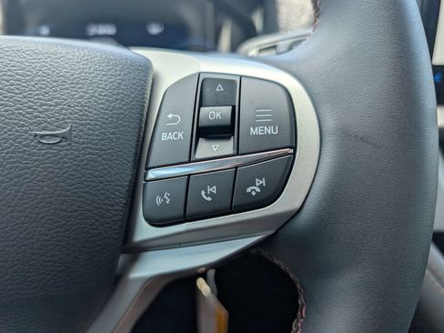 New 2026 Ford Explorer Active RWD image 11