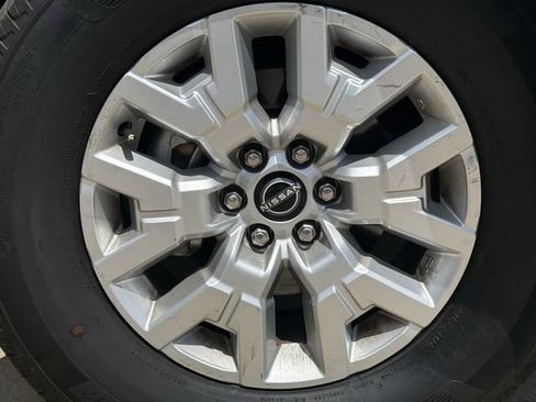 Used 2024 Nissan Frontier SV w/ SV Convenience Package AWD/4WD image 9