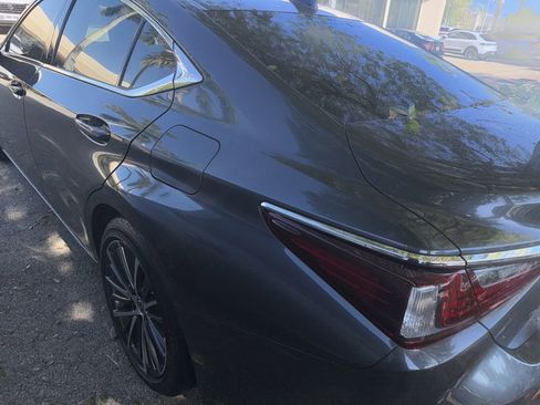 Used 2025 Lexus ES 350 w/ Premium Package FWD image 8