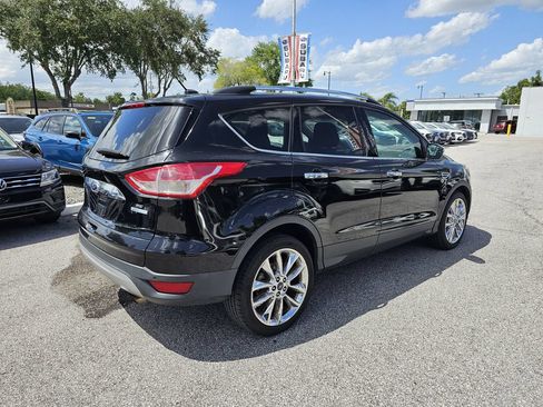 Used 2016 Ford Escape SE w/ SE Chrome Package FWD image 3