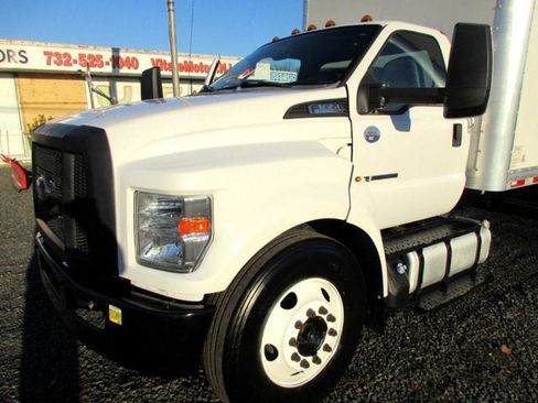 Used 2016 Ford F650 2WD Regular Cab Super Duty image 33