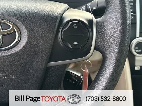 Used 2014 Toyota Camry LE image 21