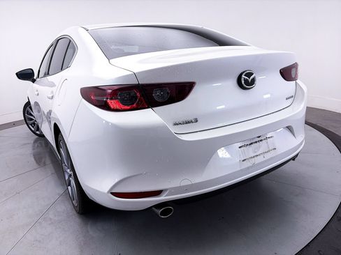 Used 2021 MAZDA MAZDA3 s FWD image 4