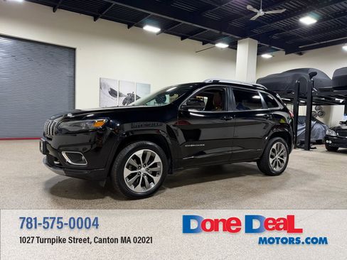 Used 2019 Jeep Cherokee Overland w/ Technology Group image 1