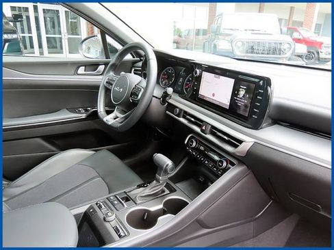 Used 2024 Kia K5 GT-Line w/ GT-Line Premium Package FWD image 8