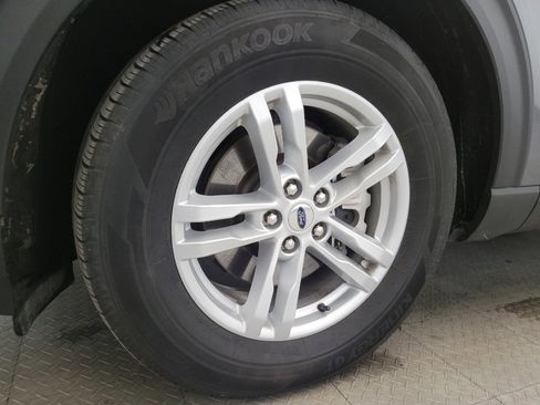 Used 2024 Ford Explorer XLT w/ Equipment Group 202A image 31