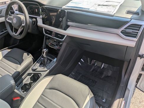 New 2025 Volkswagen Taos SEL image 23
