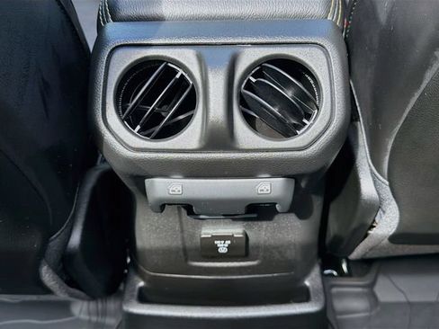 Used 2025 Jeep Wrangler Unlimited Rubicon 392 AWD/4WD image 28