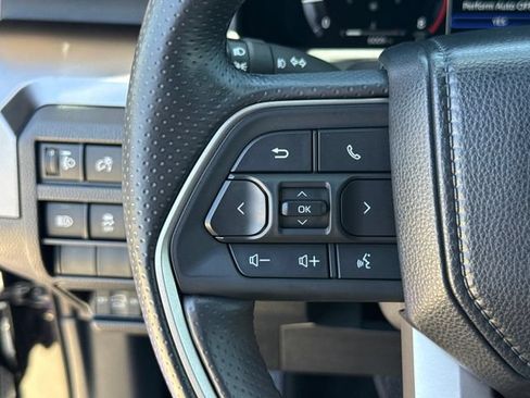 Used 2025 Toyota 4Runner TRD Off-Road Premium AWD/4WD image 15