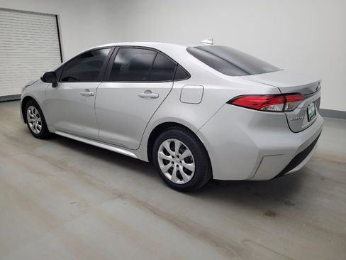 Used 2022 Toyota Corolla LE FWD image 3