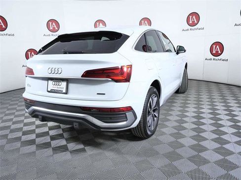 Used 2024 Audi Q5 2.0T Premium image 8