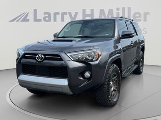 Used 2020 Toyota 4Runner TRD Off-Road Premium w/ Moonroof Package AWD/4WD video 1