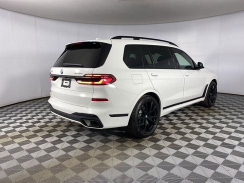 New 2026 BMW X7 xDrive40i w/ Executive Package image 31