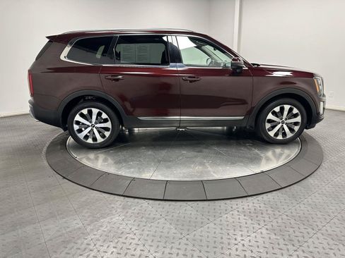 Used 2021 Kia Telluride EX w/ EX Premium Package FWD image 15