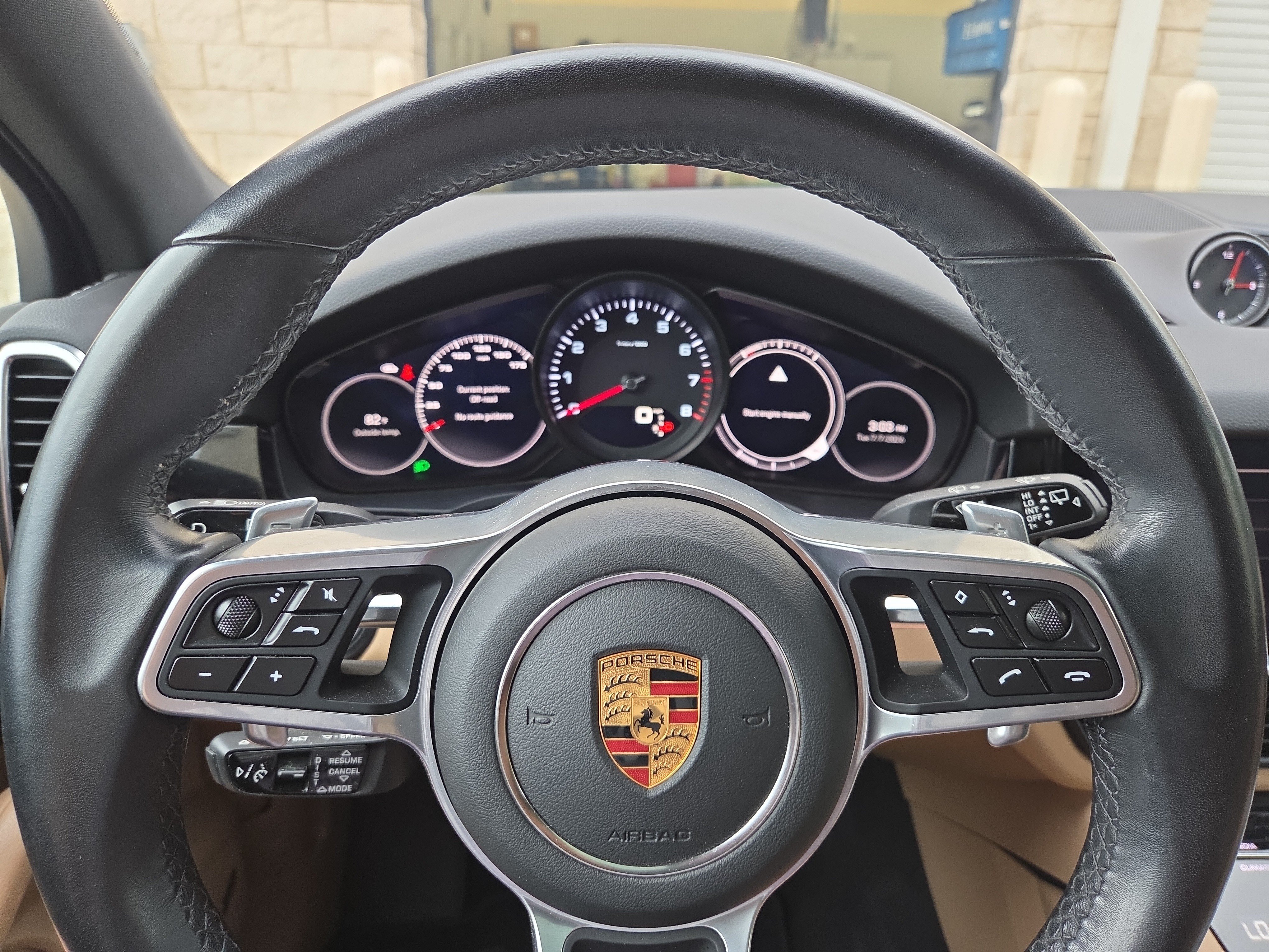 Used 2022 Porsche Cayenne Platinum Edition AWD/4WD image 11