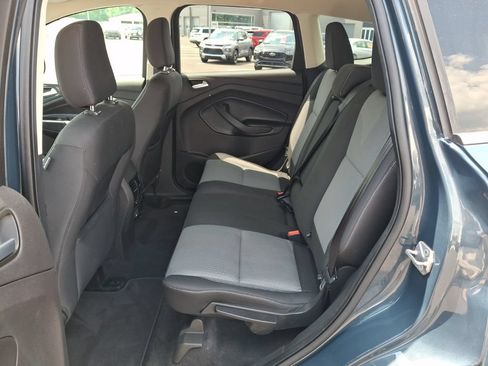 Used 2019 Ford Escape SE FWD image 12