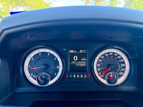 Used 2018 RAM 2500 Tradesman w/ Chrome Appearance Group RWD image 16