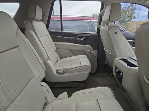 Used 2022 GMC Yukon Denali AWD/4WD image 7