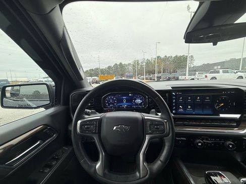 Used 2023 Chevrolet Silverado 1500 RST w/ Z71 Off-Road Package image 14