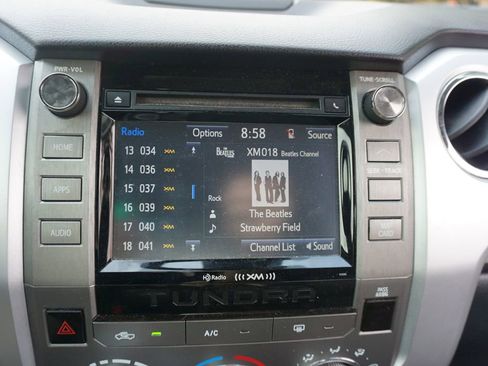 Used 2019 Toyota Tundra SR5 w/ SR5 Upgrade Package image 10