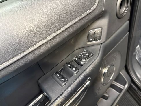 Used 2024 Ford Expedition XLT AWD/4WD image 19